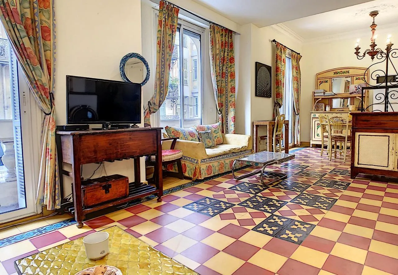 Ferienwohnung Nestor&Jeeves - Sixties - Central - Very Close Sea - Retro Nizza Apartment